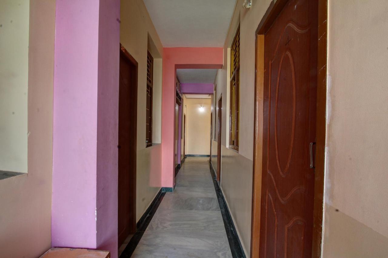 Oyo 38664 Rt Residency Hotel Golden Rock Exterior photo
